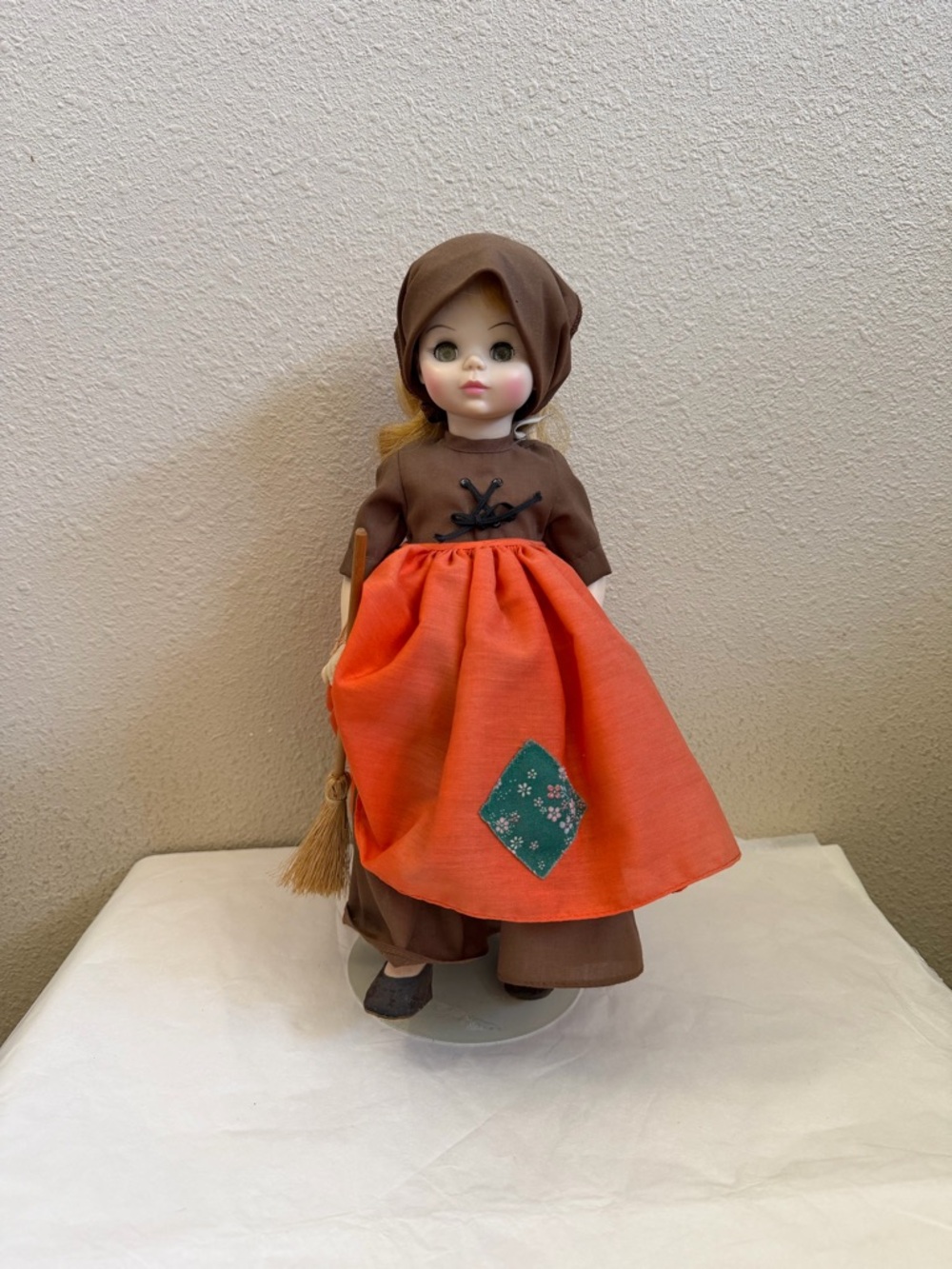 Vintage Madame Alexander Cinderella Doll 13” Outfit Broom Removable Clothes